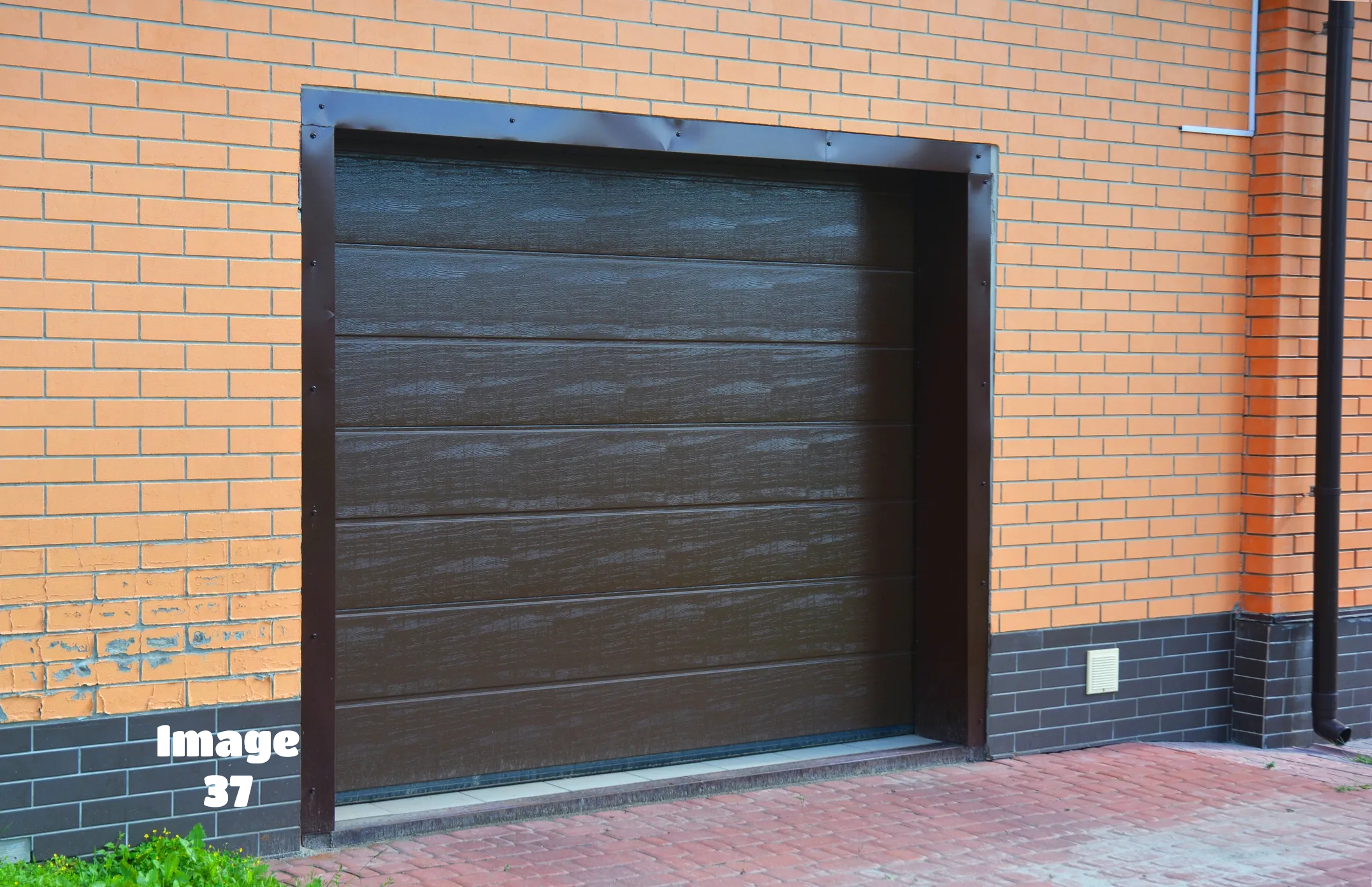 Garage door style 37