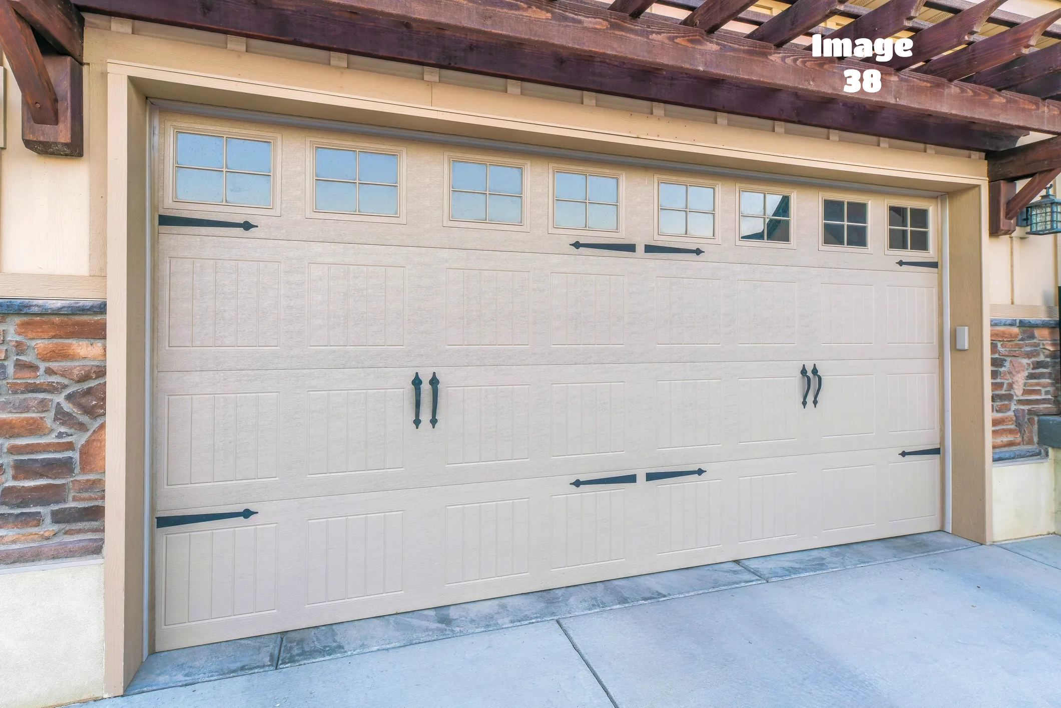 Garage door style 38