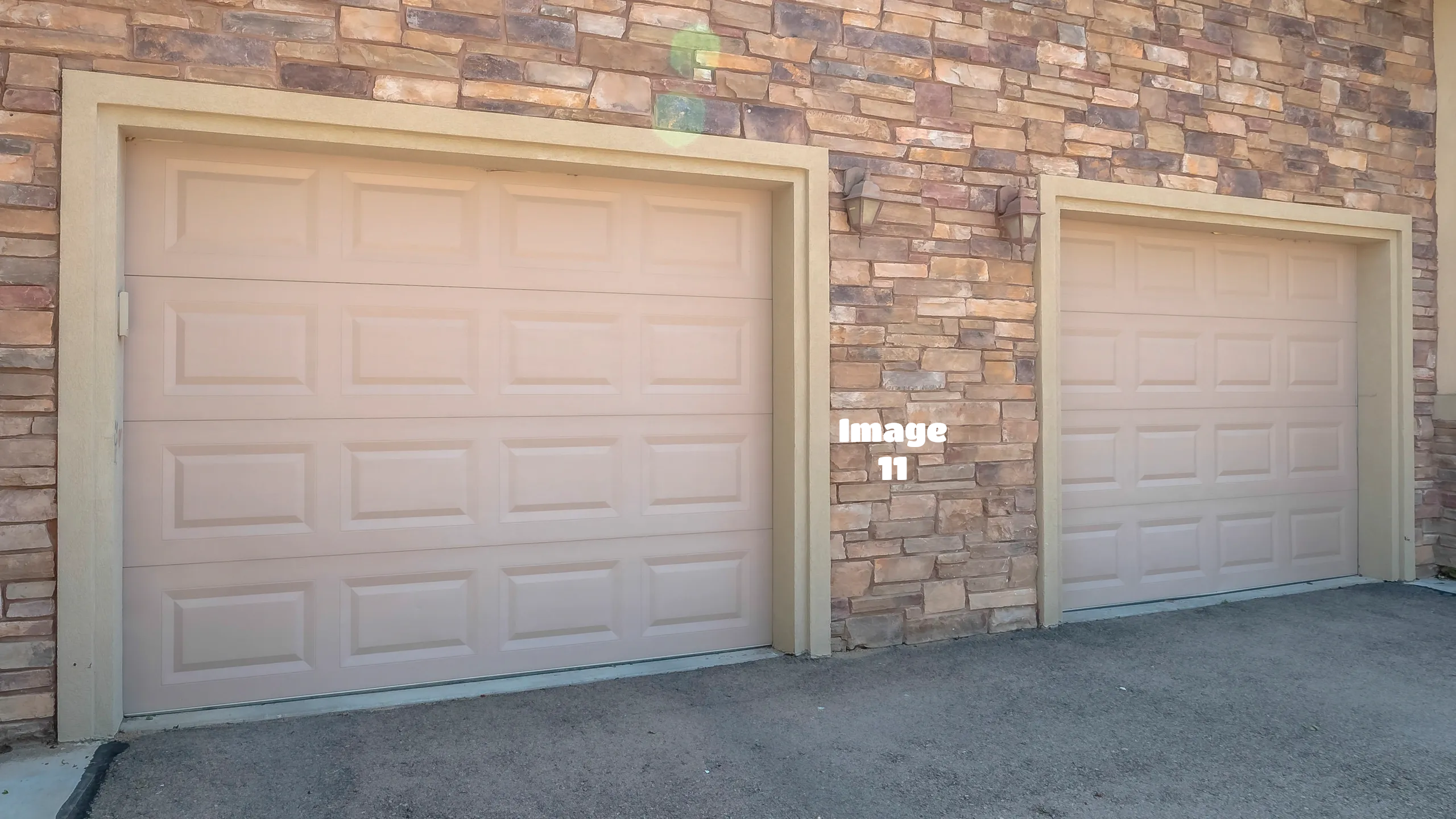 Garage door style 11